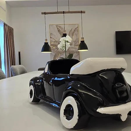 Local アパート *