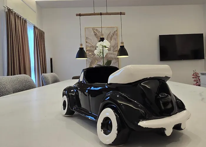 Local アパート *