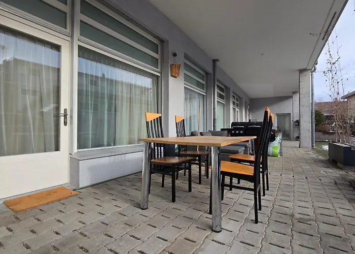 Local アパート *