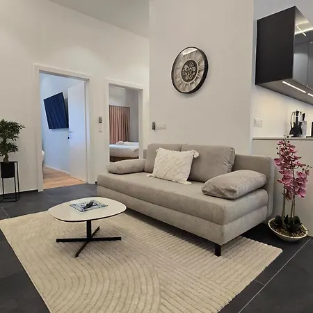 Local Διαμέρισμα