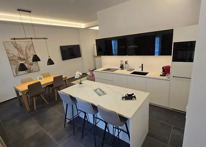 Local Διαμέρισμα