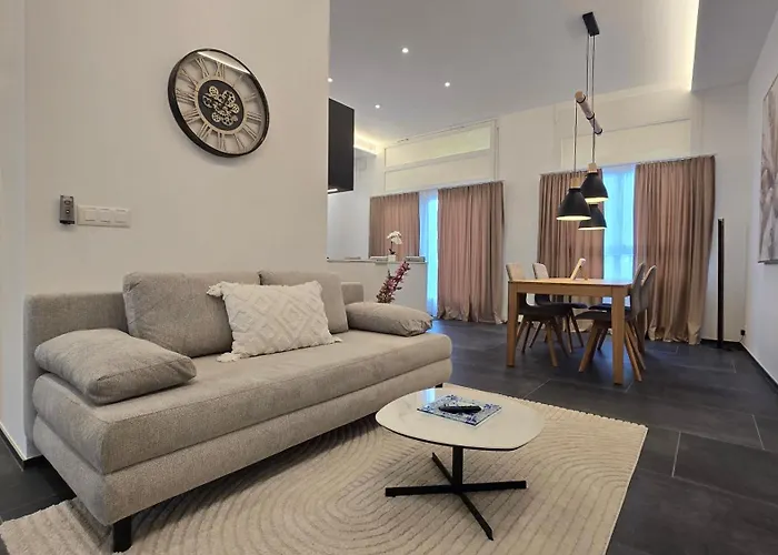 Local Διαμέρισμα *